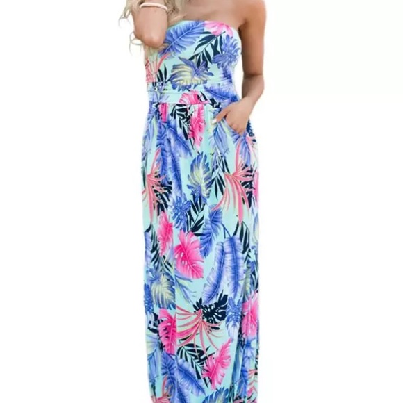 Dresses & Skirts - Summer Maxi dress Strapless